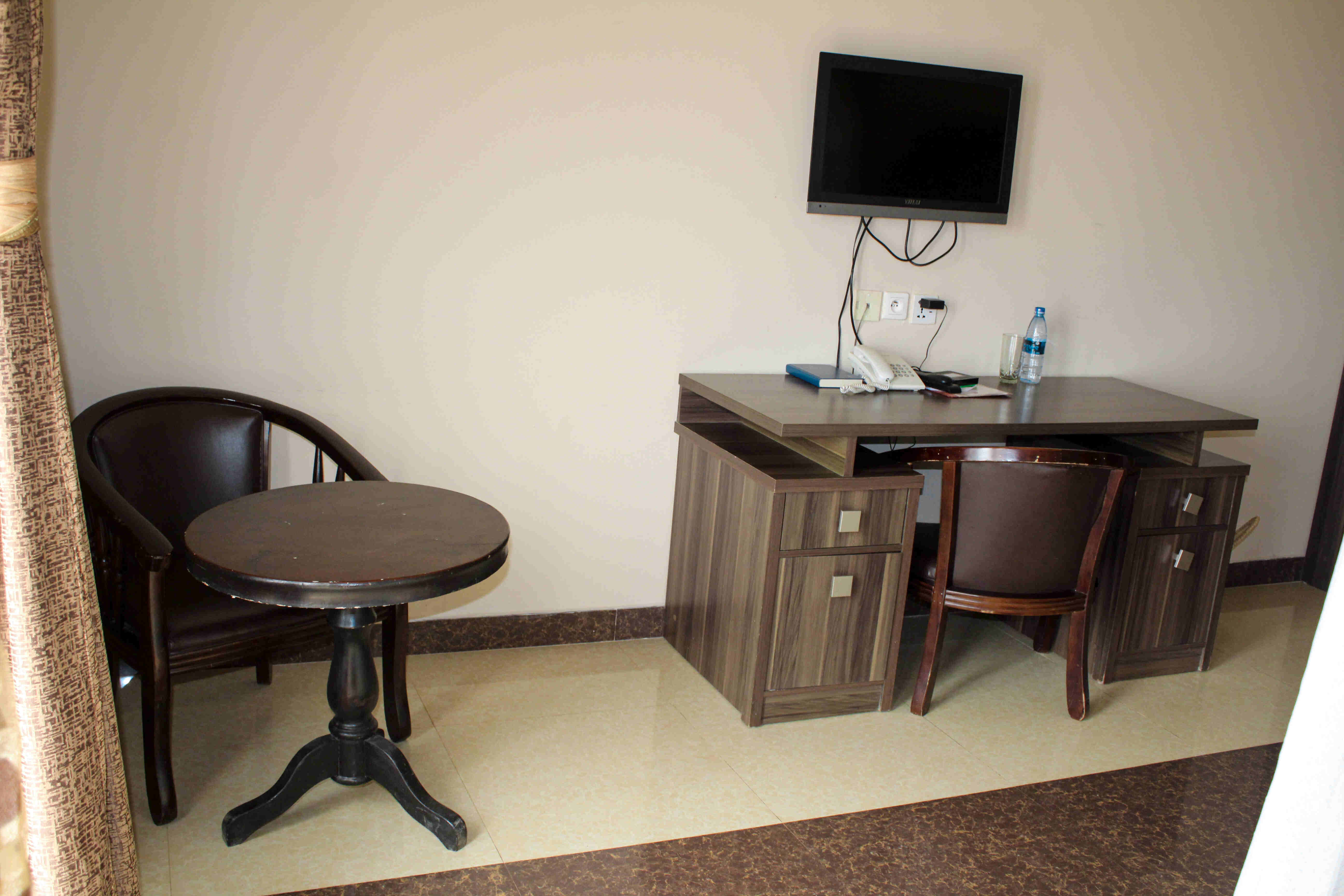 http://www.tropitel-gitega.com/storage/1684919405_presidential_suite_5_700.jpg